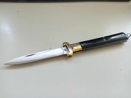Coltello collezione apertura